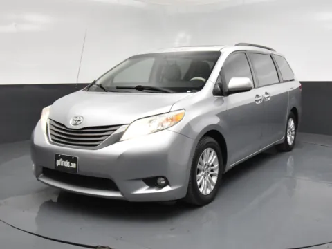 Photos of 2012 Toyota Sienna XLE for sale in San Antonio, TX at got Trucks?