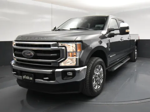 Photos of 2020 Ford Super Duty F-350 SRW LARIAT for sale in San Antonio, TX at got Trucks?