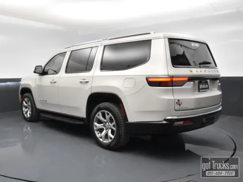 More photos of 2022 Jeep Wagoneer Series II at got Trucks?, TX
