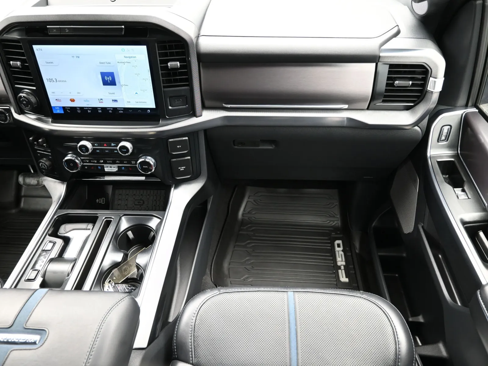 2025 Ford F-150 Platinum - Photo 40