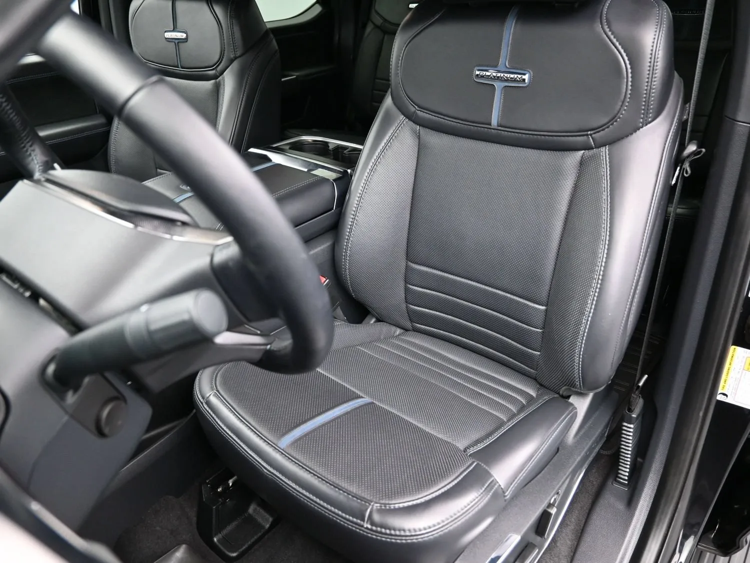 2025 Ford F-150 Platinum - Photo 21