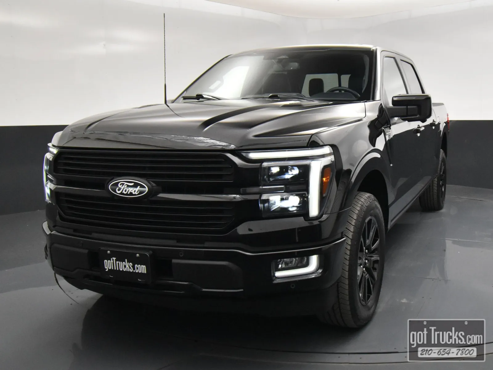 2025 Ford F-150 Platinum - Photo 52