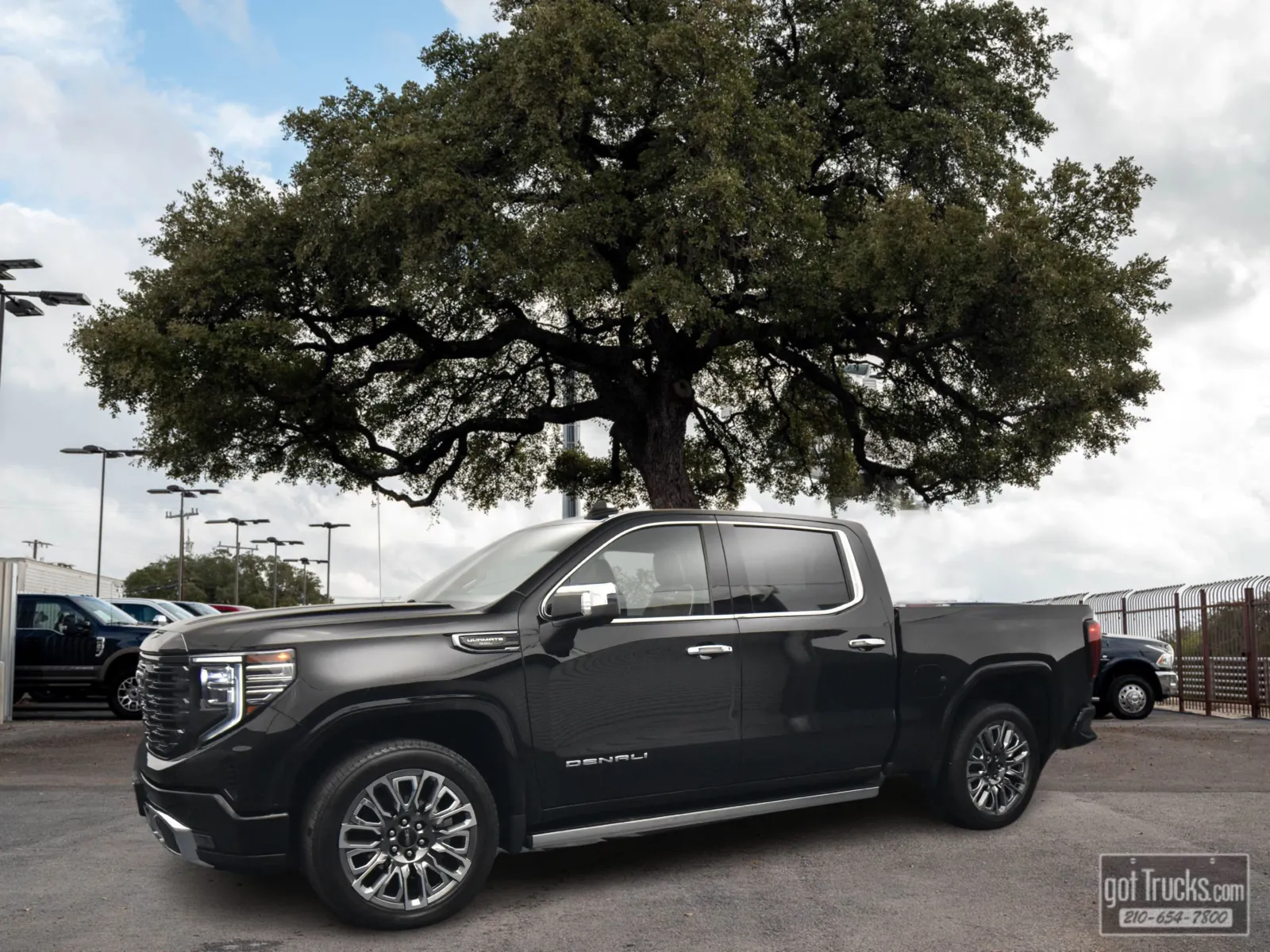 Black 2023 GMC Sierra 1500 Denali Ultimate for sale in San Antonio, TX