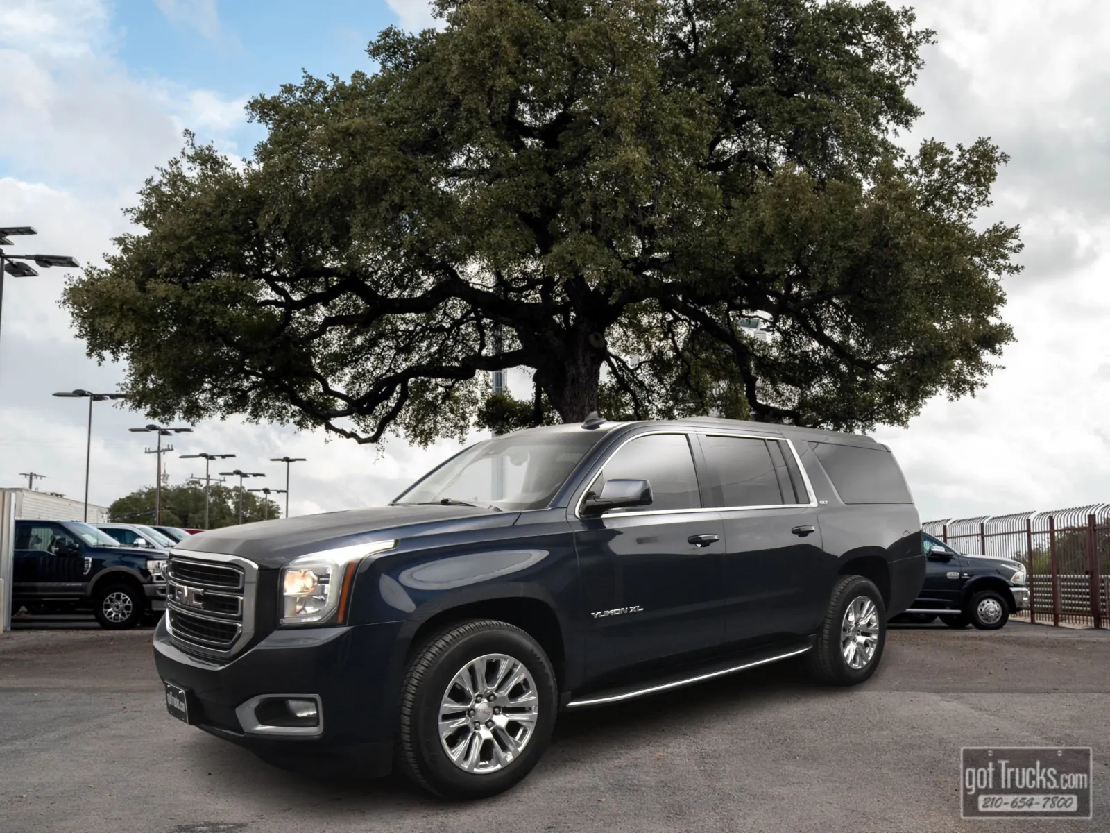 Blue 2017 GMC Yukon XL SLT for sale in San Antonio, TX