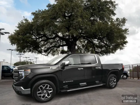 Black 2022 GMC Sierra 1500 SLT for sale in San Antonio, TX