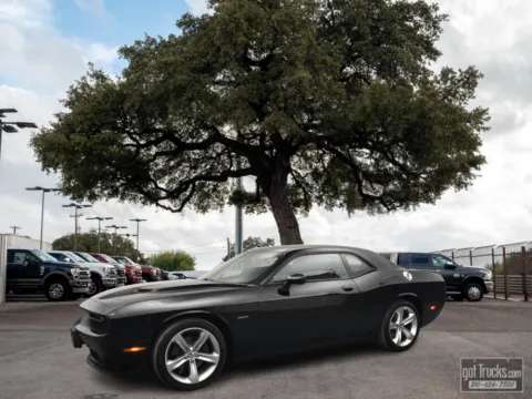 Black 2015 Dodge Challenger R/T for sale in San Antonio, TX