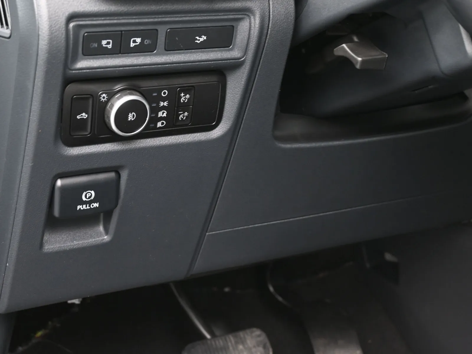 2023 Ford F-150 XLT - Photo 23