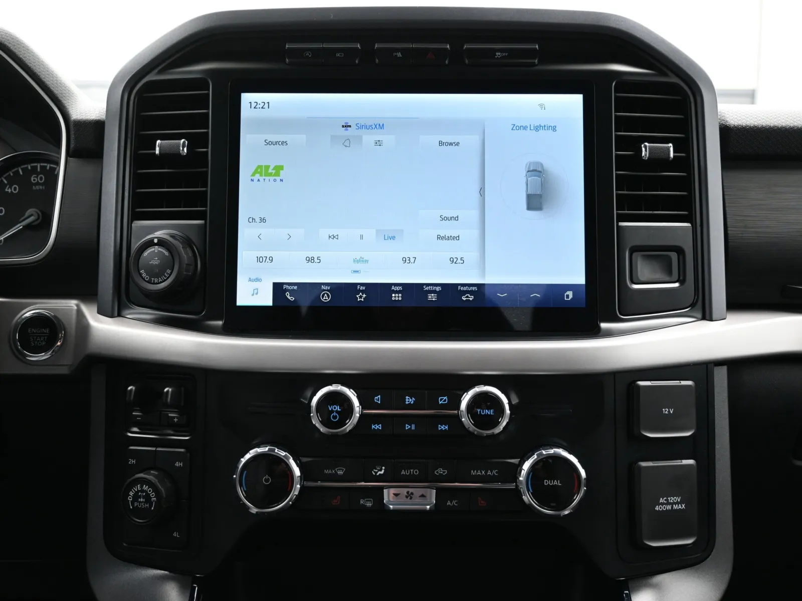 2023 Ford F-150 XLT - Photo 17