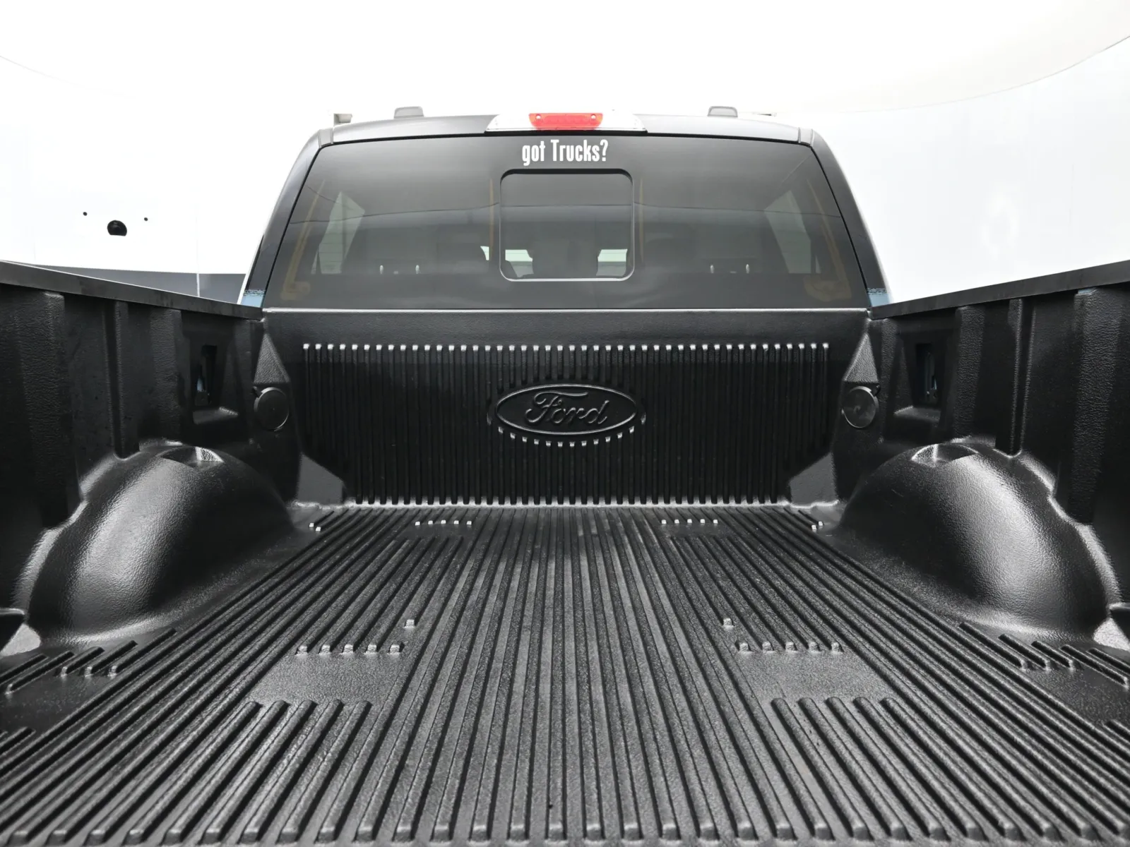 2023 Ford F-150 XLT - Photo 7