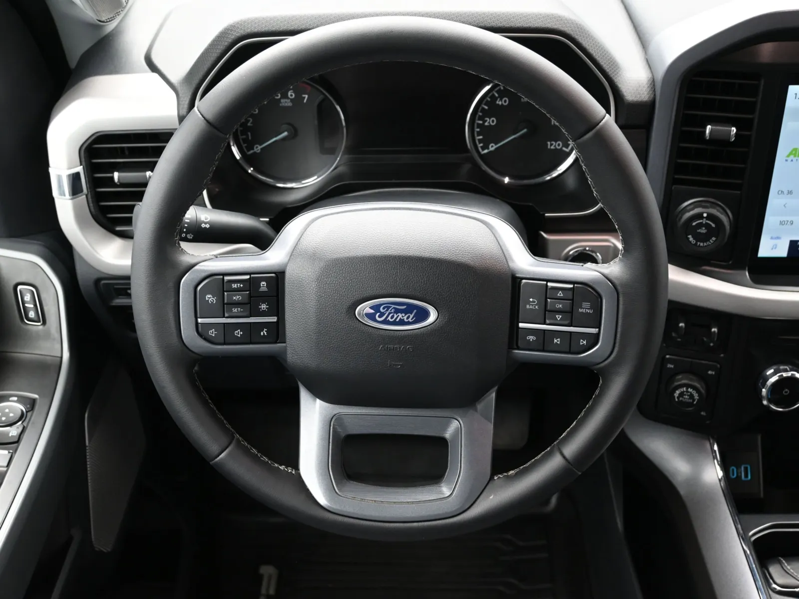 2023 Ford F-150 XLT - Photo 15