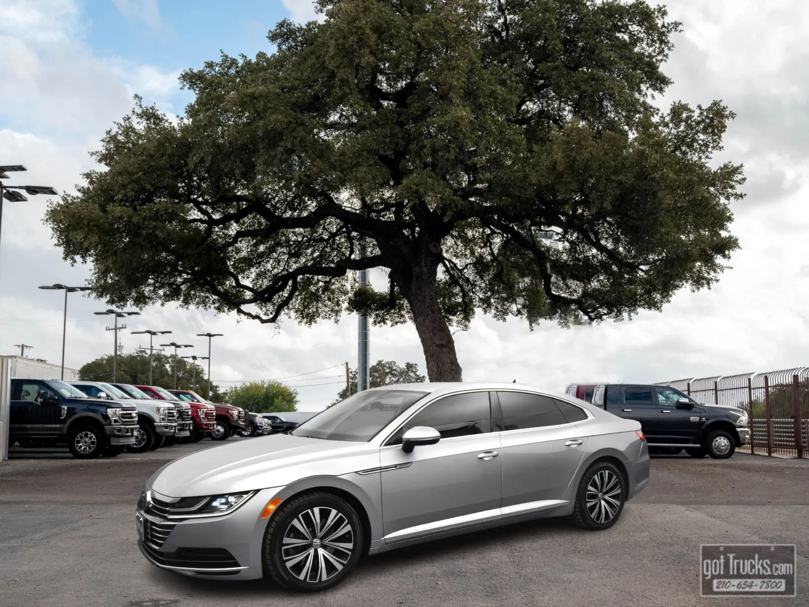 2019 Volkswagen Arteon SE's photo