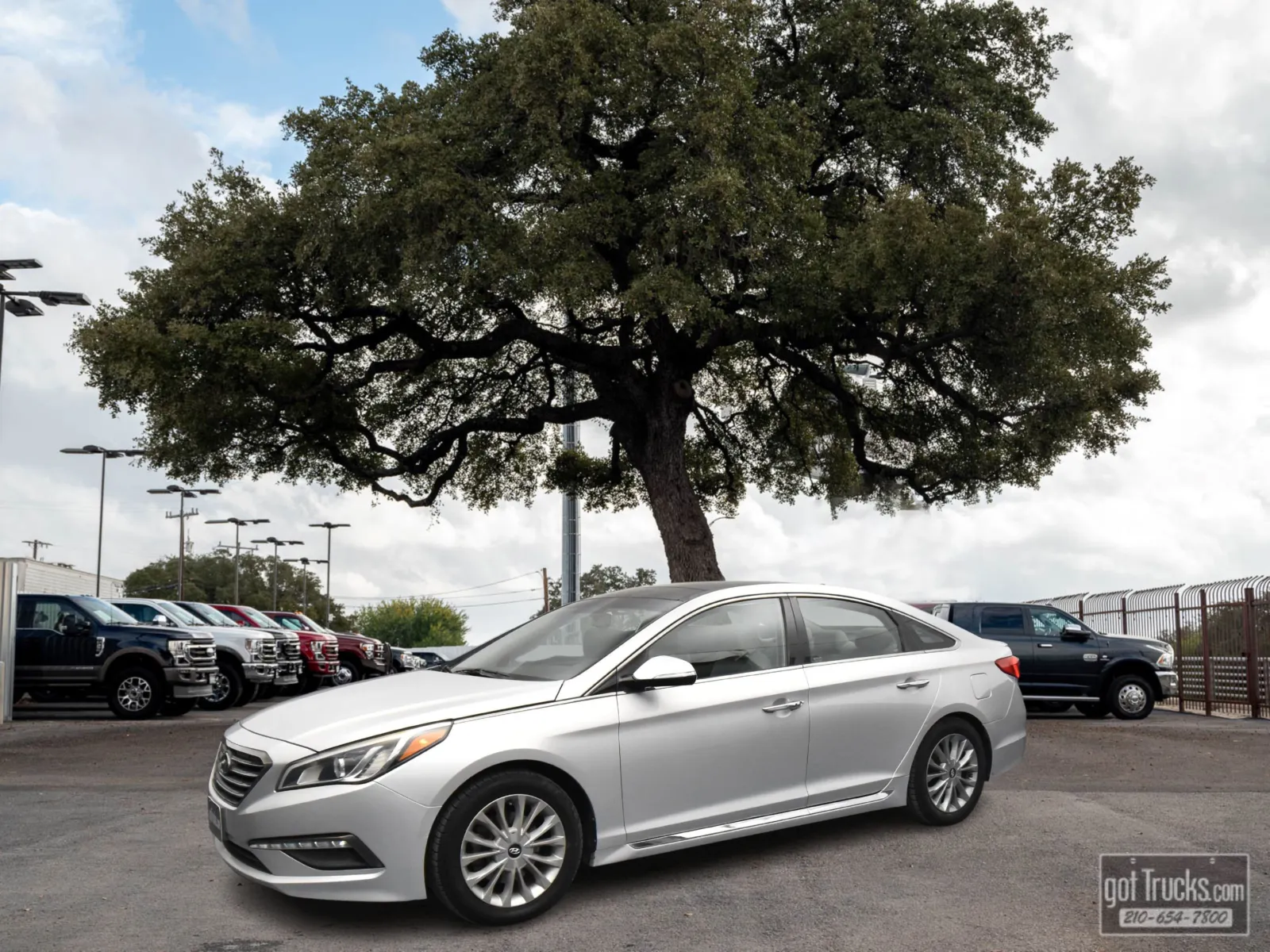 Silver 2015 Hyundai Sonata 2.4L Limited for sale in San Antonio, TX