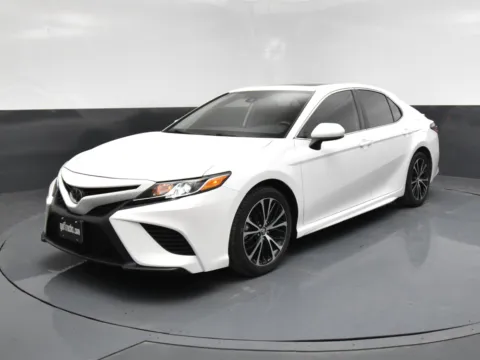 Photos of 2019 Toyota Camry SE for sale in San Antonio, TX at got Trucks?