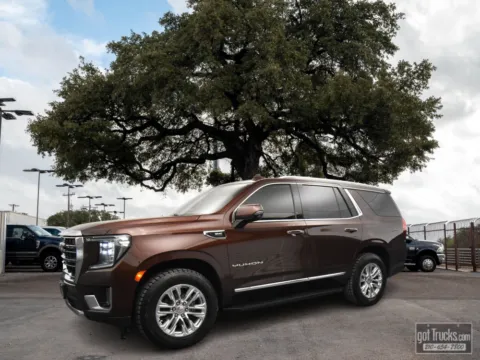 Red 2022 GMC Yukon SLT for sale in San Antonio, TX