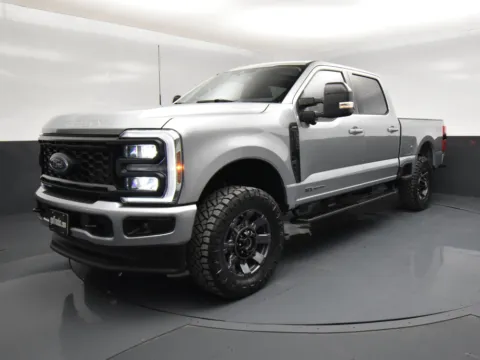 Photos of 2024 Ford Super Duty F-250 SRW LARIAT for sale in San Antonio, TX at got Trucks?