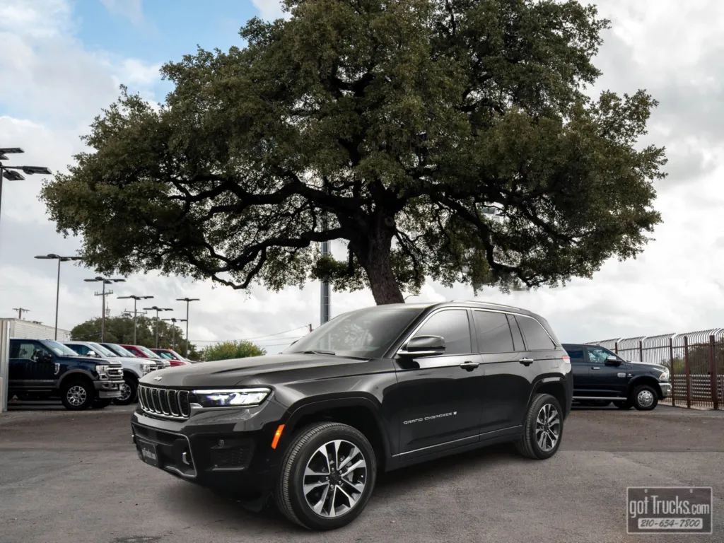 2023 Jeep Grand Cherokee Overland for sale in San Antonio, TX