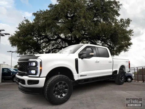 White 2024 Ford Super Duty F-250 SRW LARIAT for sale in San Antonio, TX