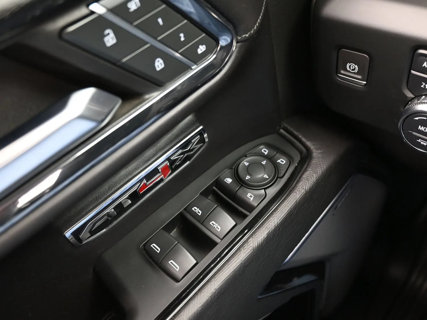 2024 GMC Sierra 1500 AT4X - Photo 25
