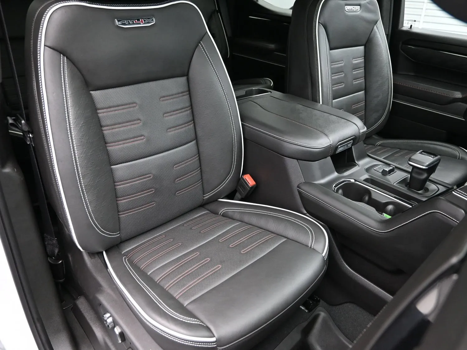 2024 GMC Sierra 1500 AT4X - Photo 42