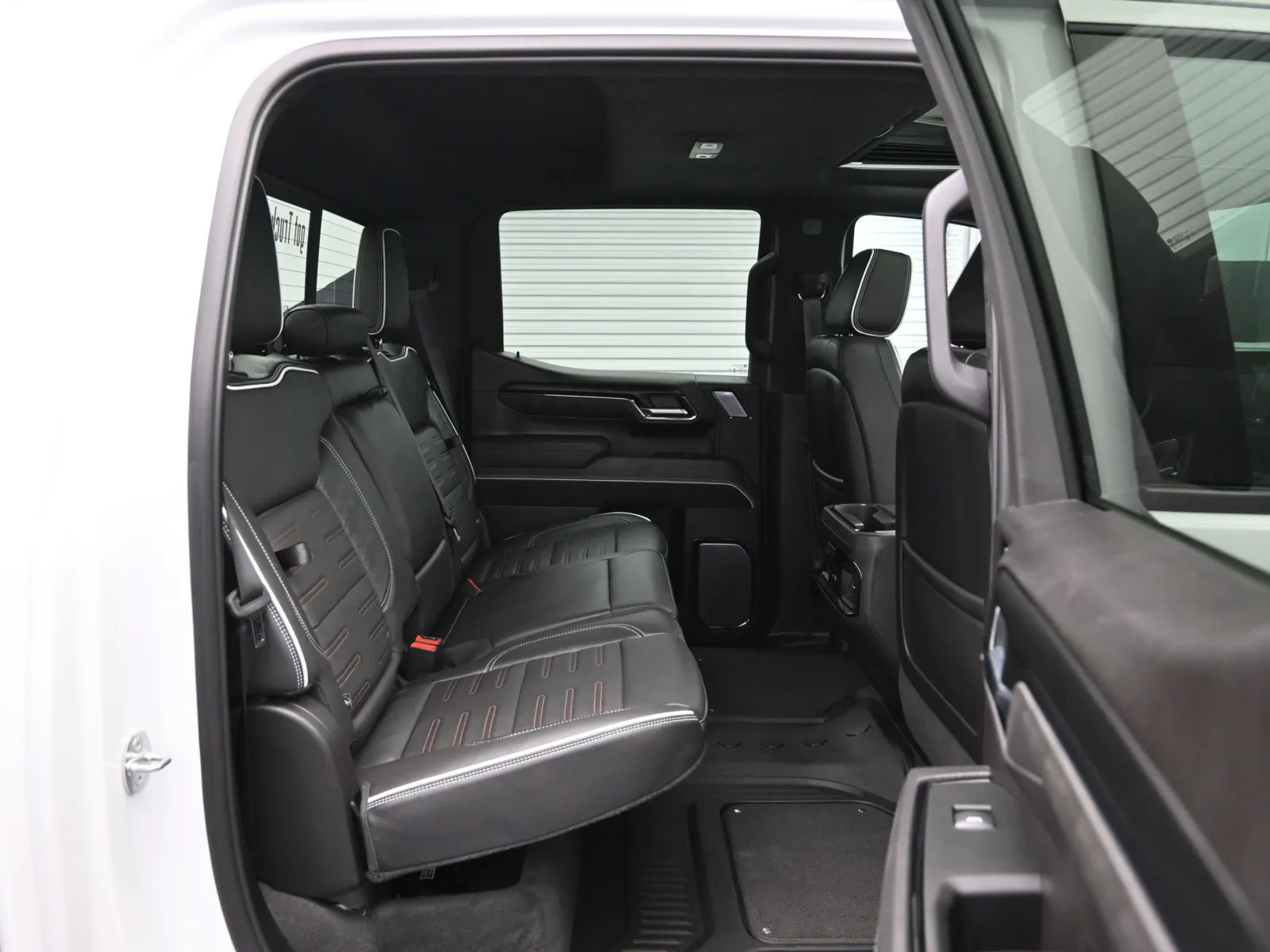 2024 GMC Sierra 1500 AT4X - Photo 12