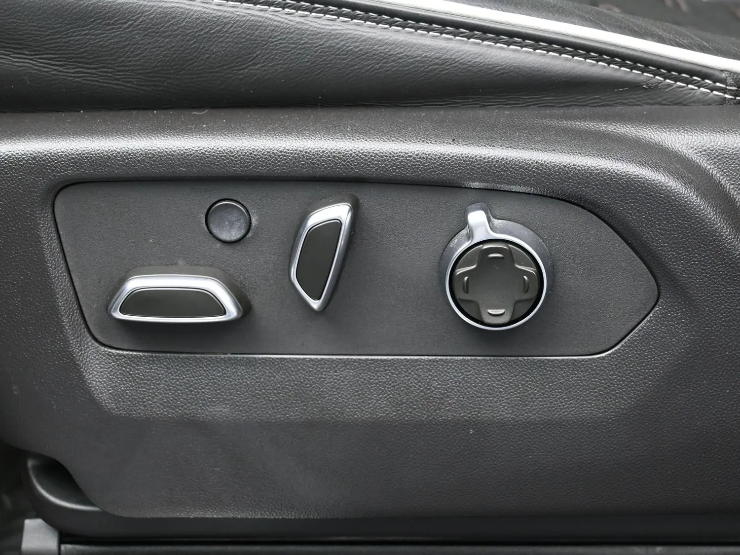 2024 GMC Sierra 1500 AT4X - Photo 10