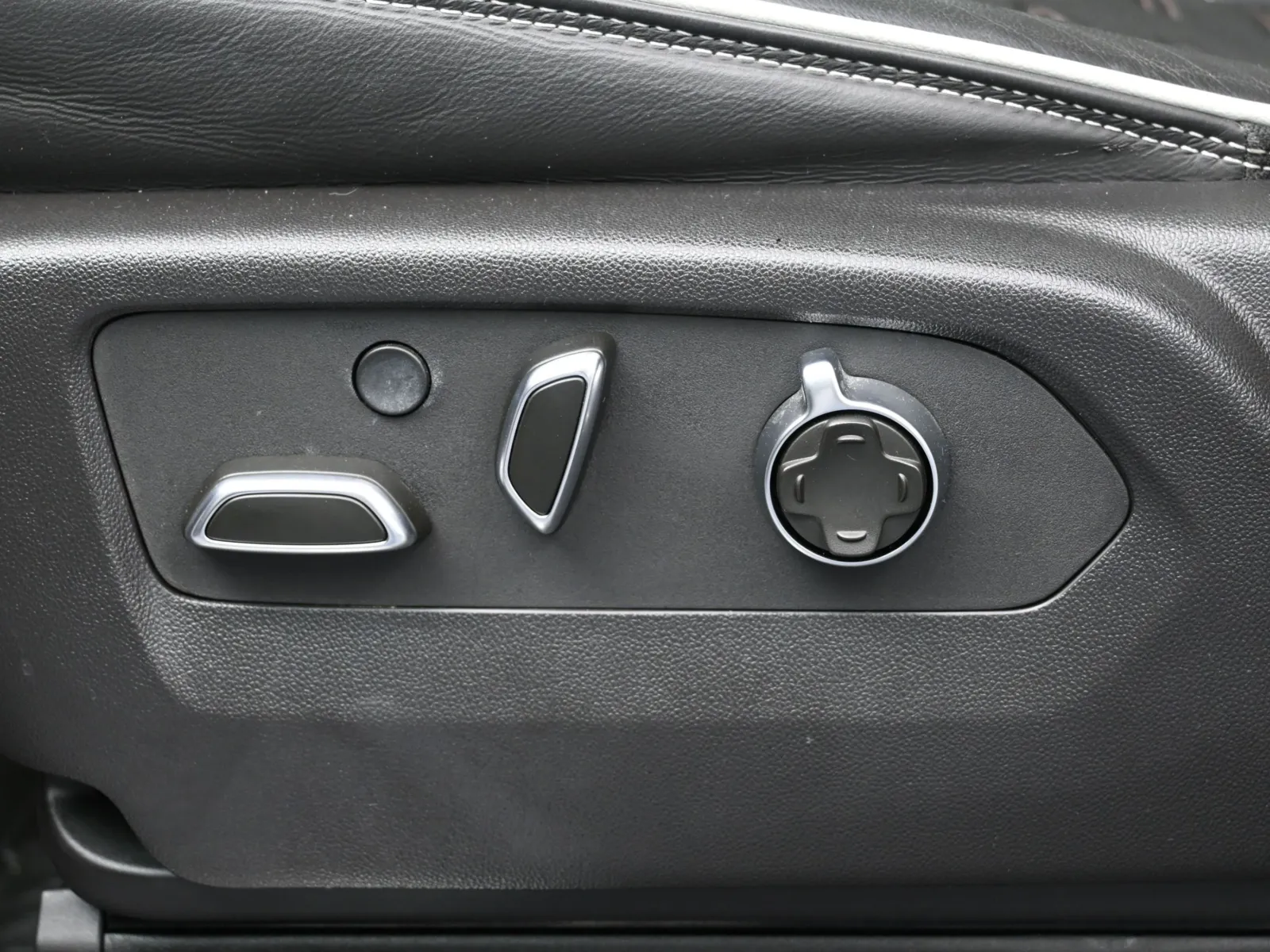2024 GMC Sierra 1500 AT4X - Photo 10