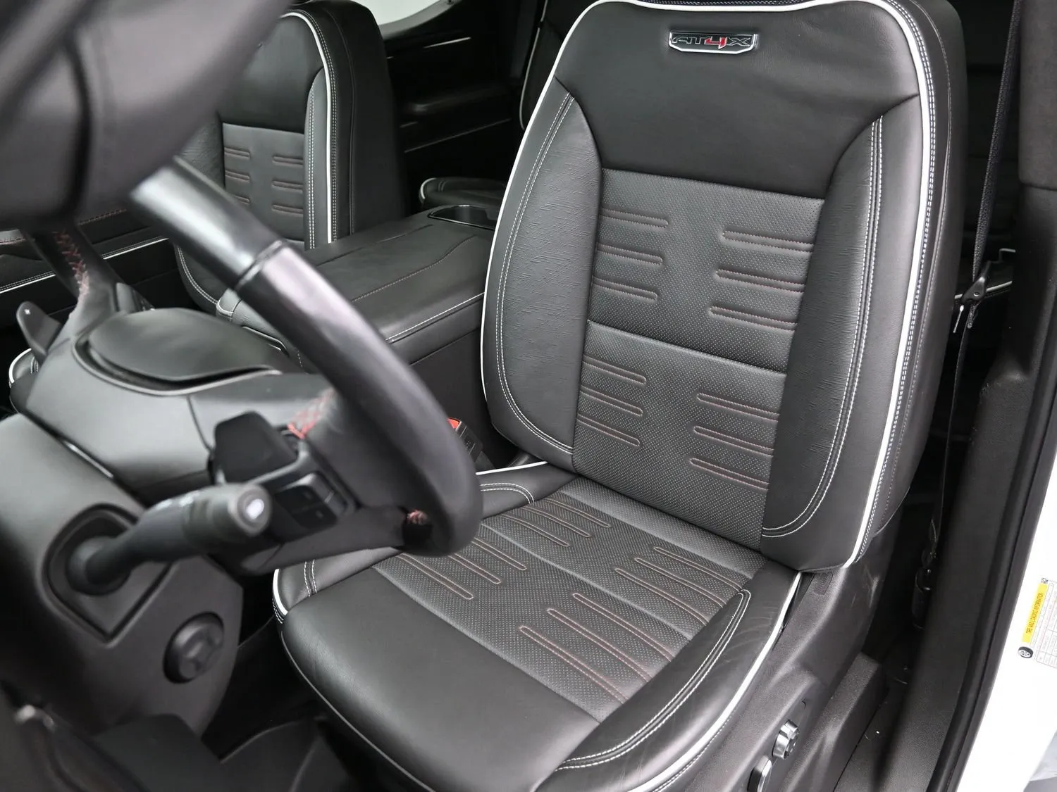2024 GMC Sierra 1500 AT4X - Photo 21