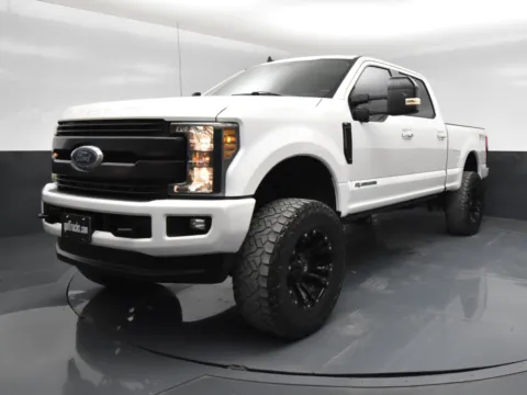 Photos of 2019 Ford Super Duty F-250 SRW LARIAT for sale in San Antonio, TX at got Trucks?