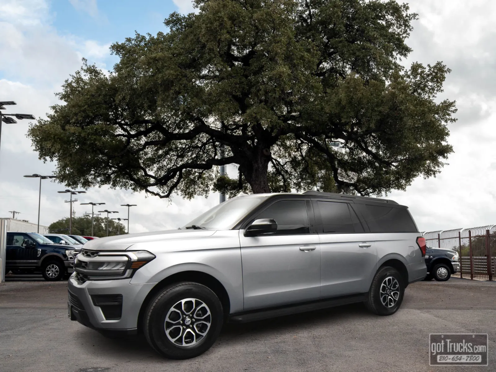 Silver 2024 Ford Expedition Max XLT for sale in San Antonio, TX