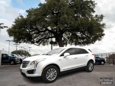 White 2017 Cadillac XT5 Luxury FWD for sale in San Antonio, TX