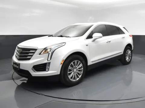 Photos of 2017 Cadillac XT5 Luxury FWD for sale in San Antonio, TX at got Trucks?