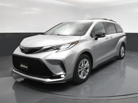 Photos of 2023 Toyota Sienna XSE 25th Anniversary for sale in San Antonio, TX at got Trucks?