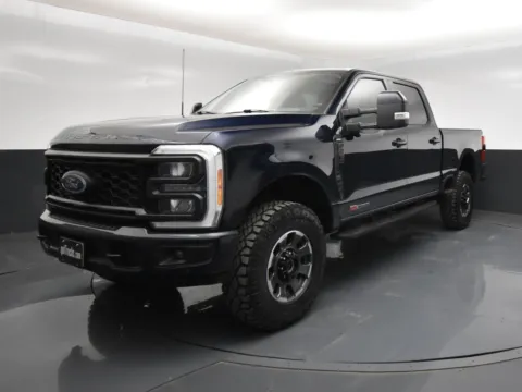 Photos of 2023 Ford Super Duty F-250 SRW Lariat for sale in San Antonio, TX at got Trucks?