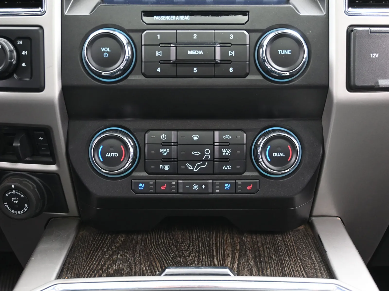 2021 Ford F-250 Super Duty Lariat - Photo 40