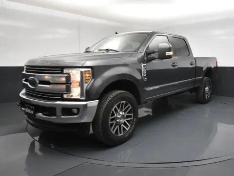 Photos of 2019 Ford Super Duty F-250 SRW LARIAT for sale in San Antonio, TX at got Trucks?