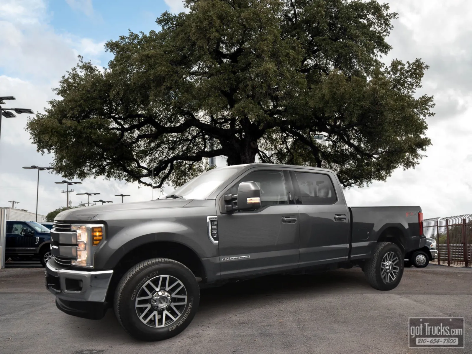 Gray 2019 Ford Super Duty F-250 SRW LARIAT for sale in San Antonio, TX