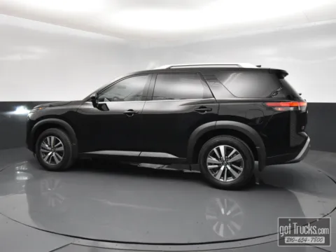 Another view of 2025 Nissan Pathfinder SL for sale in San Antonio, TX at got Trucks?
