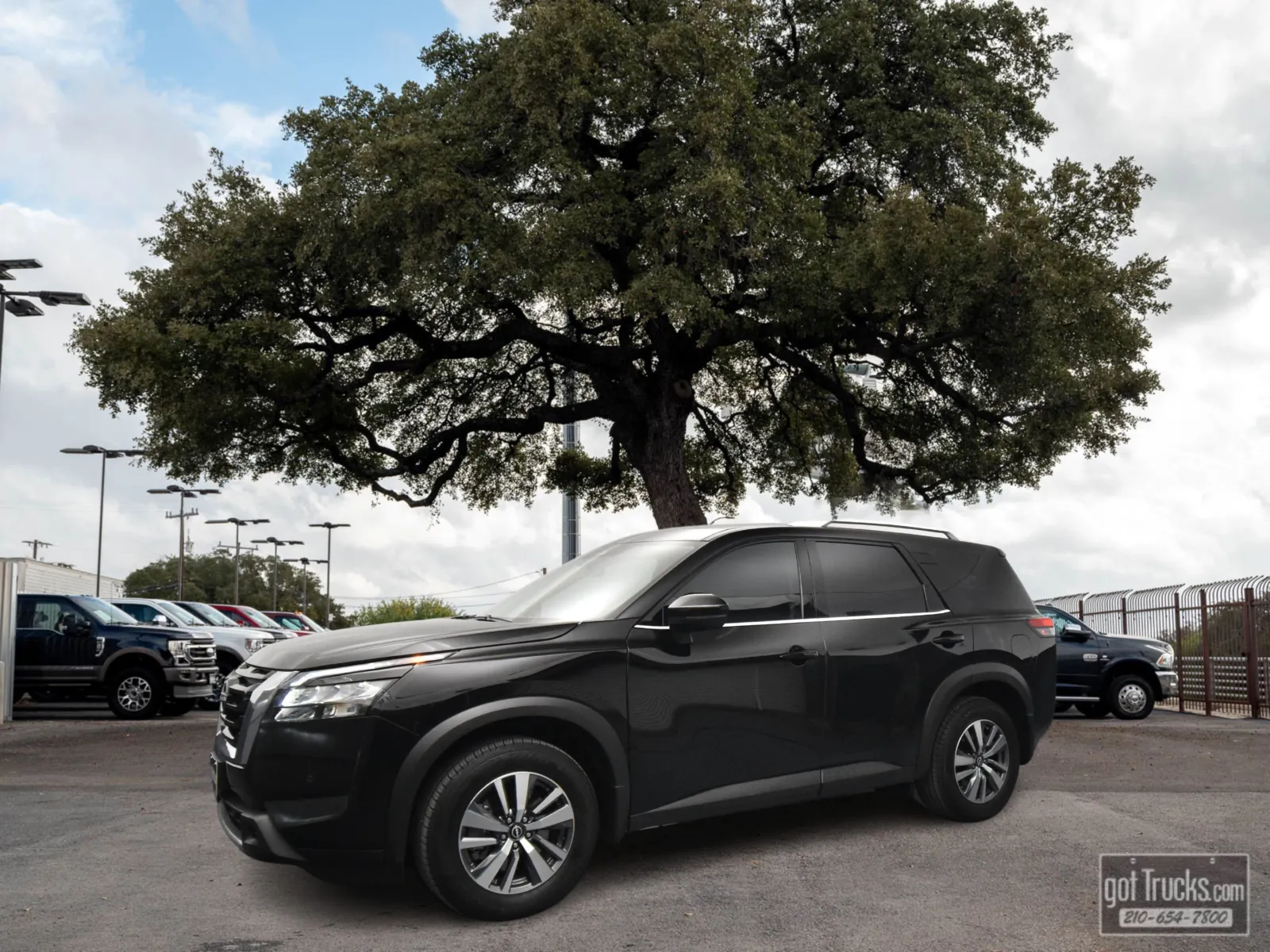 Black 2025 Nissan Pathfinder SL for sale in San Antonio, TX
