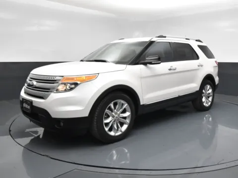 Photos of 2015 Ford Explorer XLT for sale in San Antonio, TX at got Trucks?