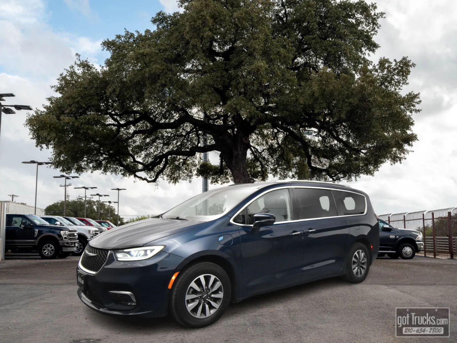 Blue 2021 Chrysler Pacifica Hybrid Touring L for sale in San Antonio, TX