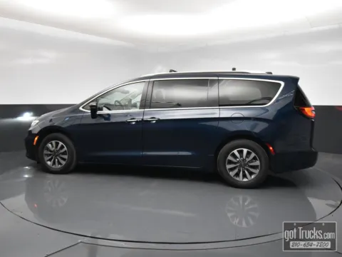 Another view of 2021 Chrysler Pacifica Hybrid Touring L for sale in San Antonio, TX at got Trucks?