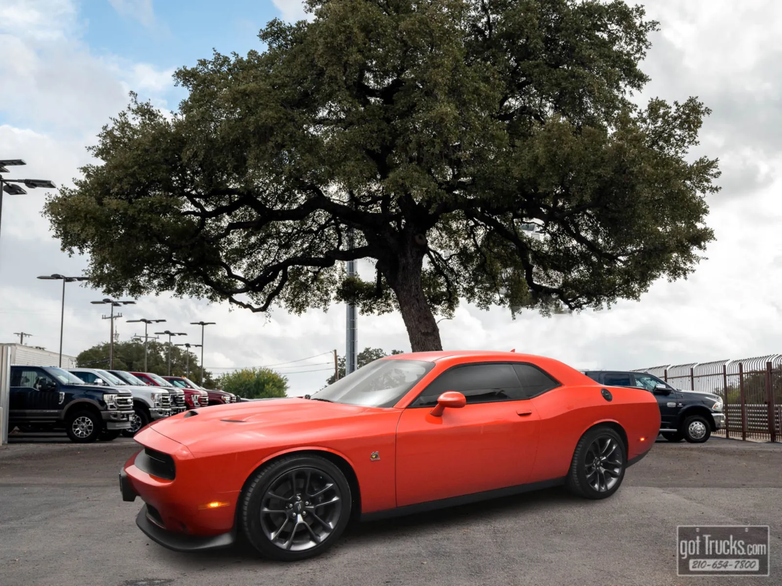 2023 Dodge Challenger R/T Scat Pack's photo