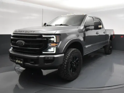 Photos of 2022 Ford Super Duty F-250 SRW LARIAT for sale in San Antonio, TX at got Trucks?