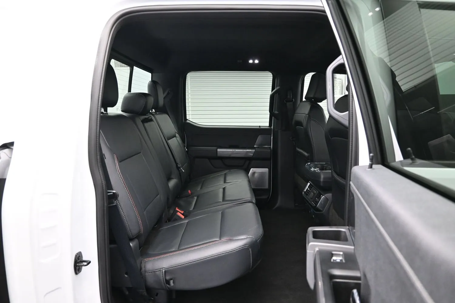 2022 Ford F-150 Lariat - Photo 12