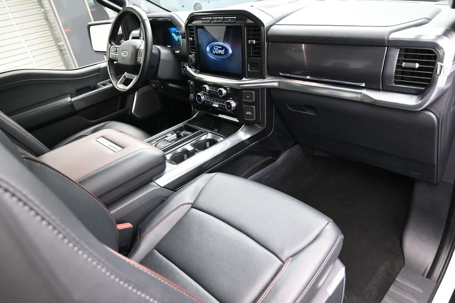 2022 Ford F-150 Lariat - Photo 41