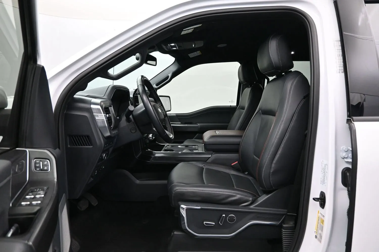 2022 Ford F-150 Lariat - Photo 9