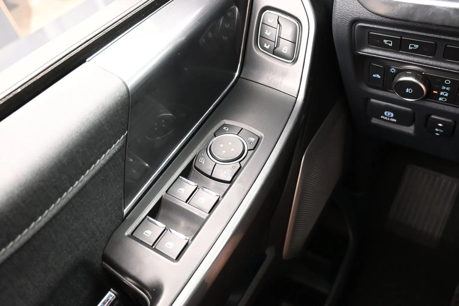 2022 Ford F-150 Lariat - Photo 25