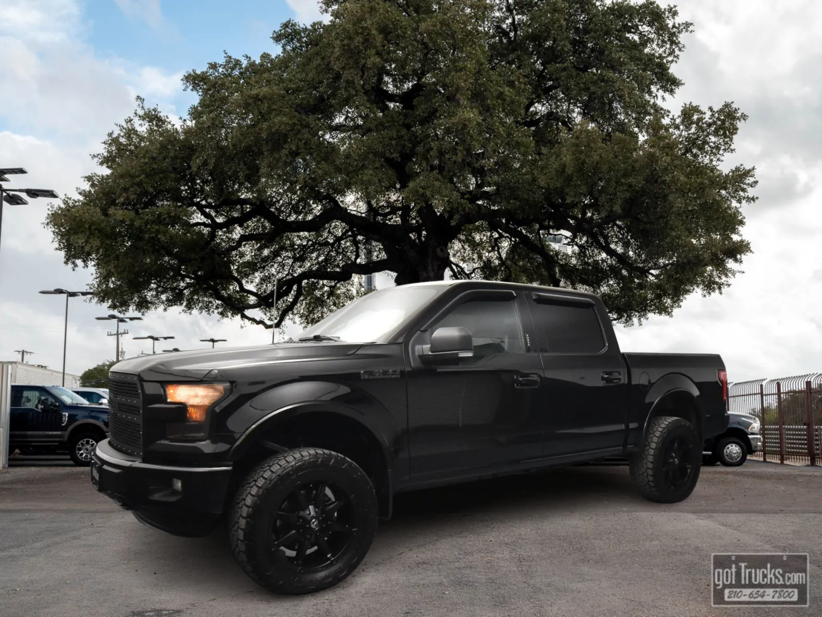 Black 2016 Ford F-150 XLT for sale in San Antonio, TX
