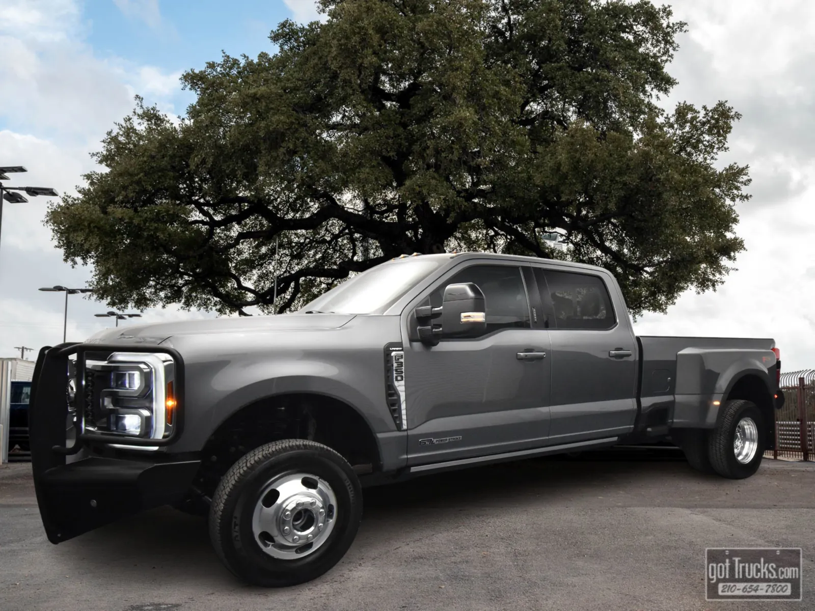 2024 Ford F-350 Lariat 4x4 Crew Cab 8' Box DRW's photo