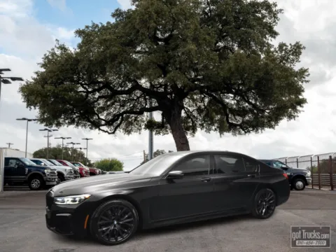 Black 2022 BMW 7 Series 750i xDrive for sale in San Antonio, TX